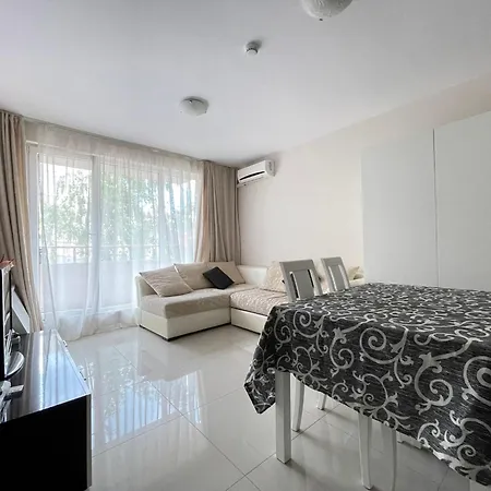 Admiral Plaza Premium Appartement *