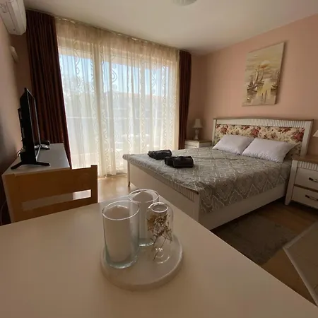 Admiral Plaza Premium Appartement
