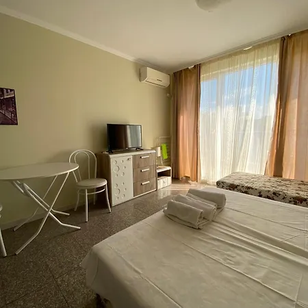 Admiral Plaza Premium Appartement *